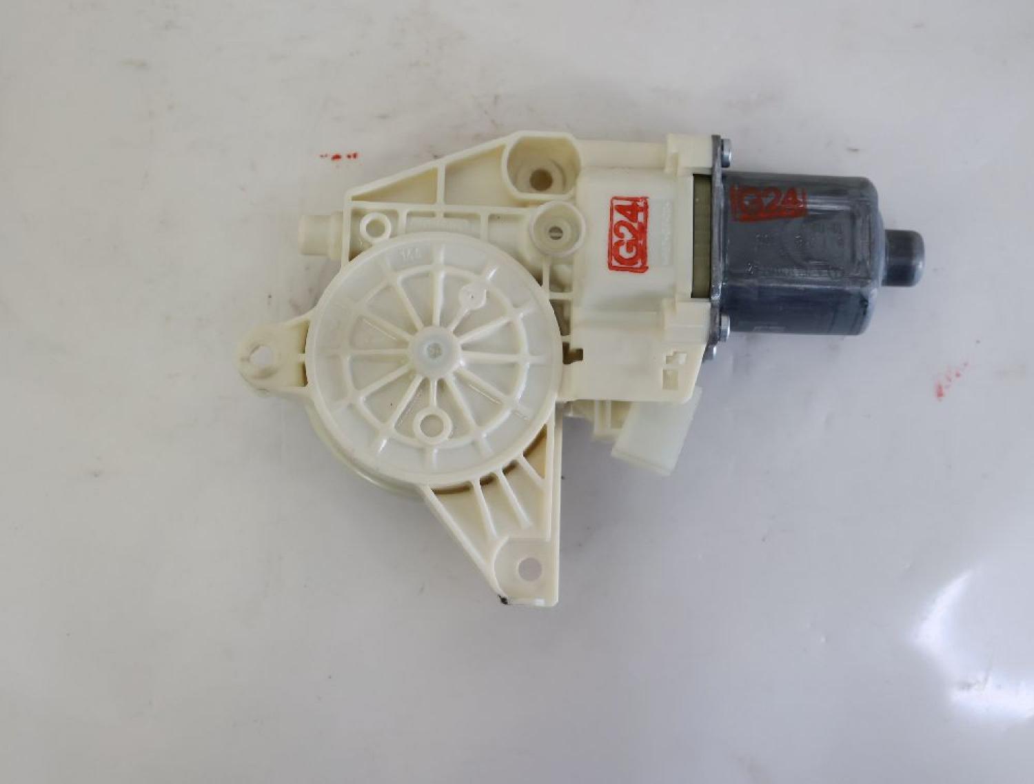 Fensterheber-Motor vorn rechts 2048200242 Mercedes C-KLASSE S 204
