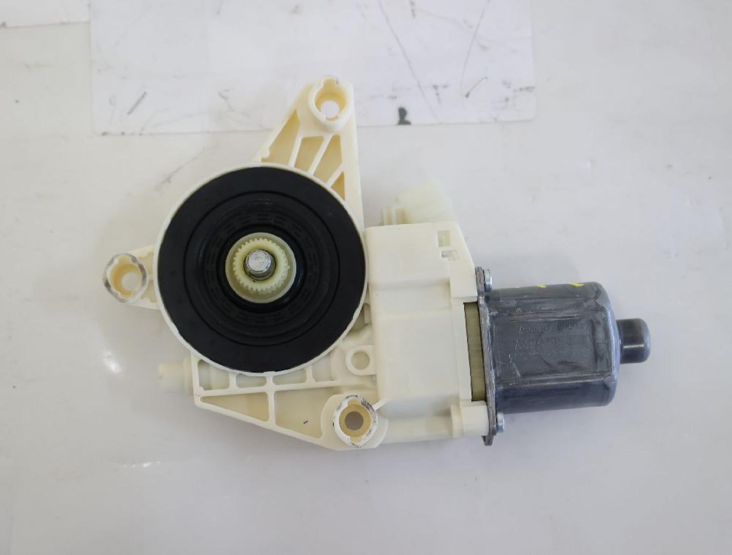 Fensterheber-Motor hinten rechts 2048200642 Mercedes C-KLASSE S 204