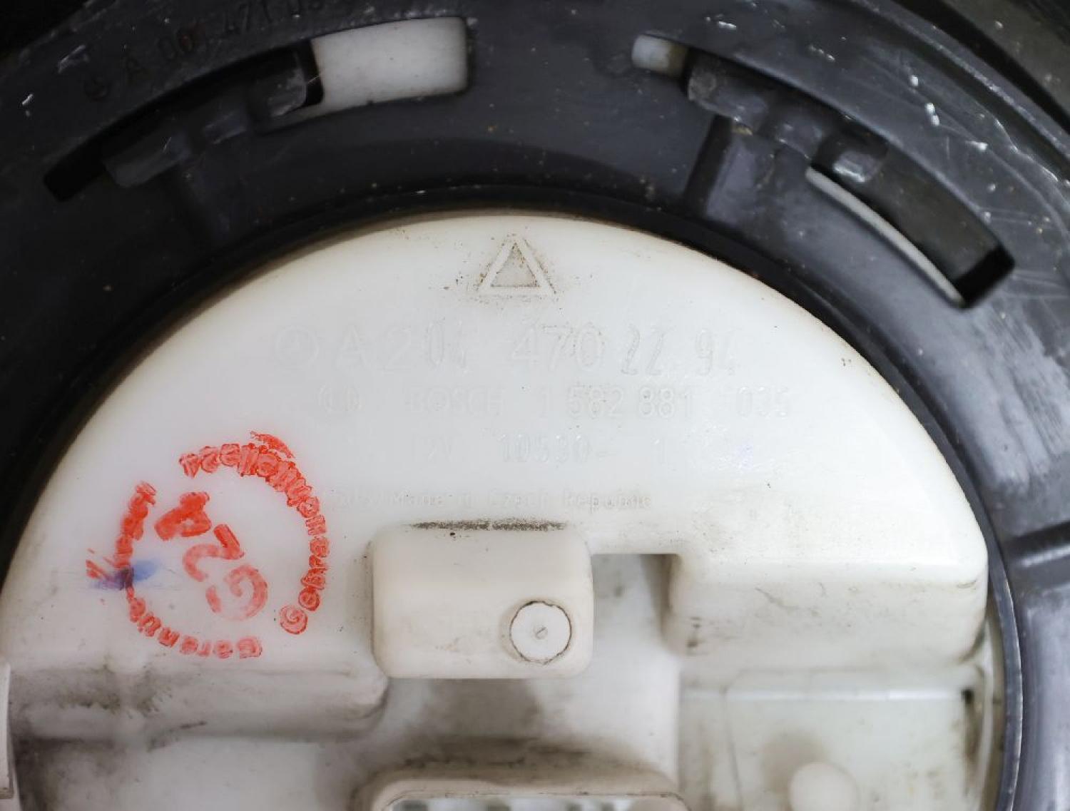 Kraftstofftank 2044708301 Mercedes C-KLASSE S 204