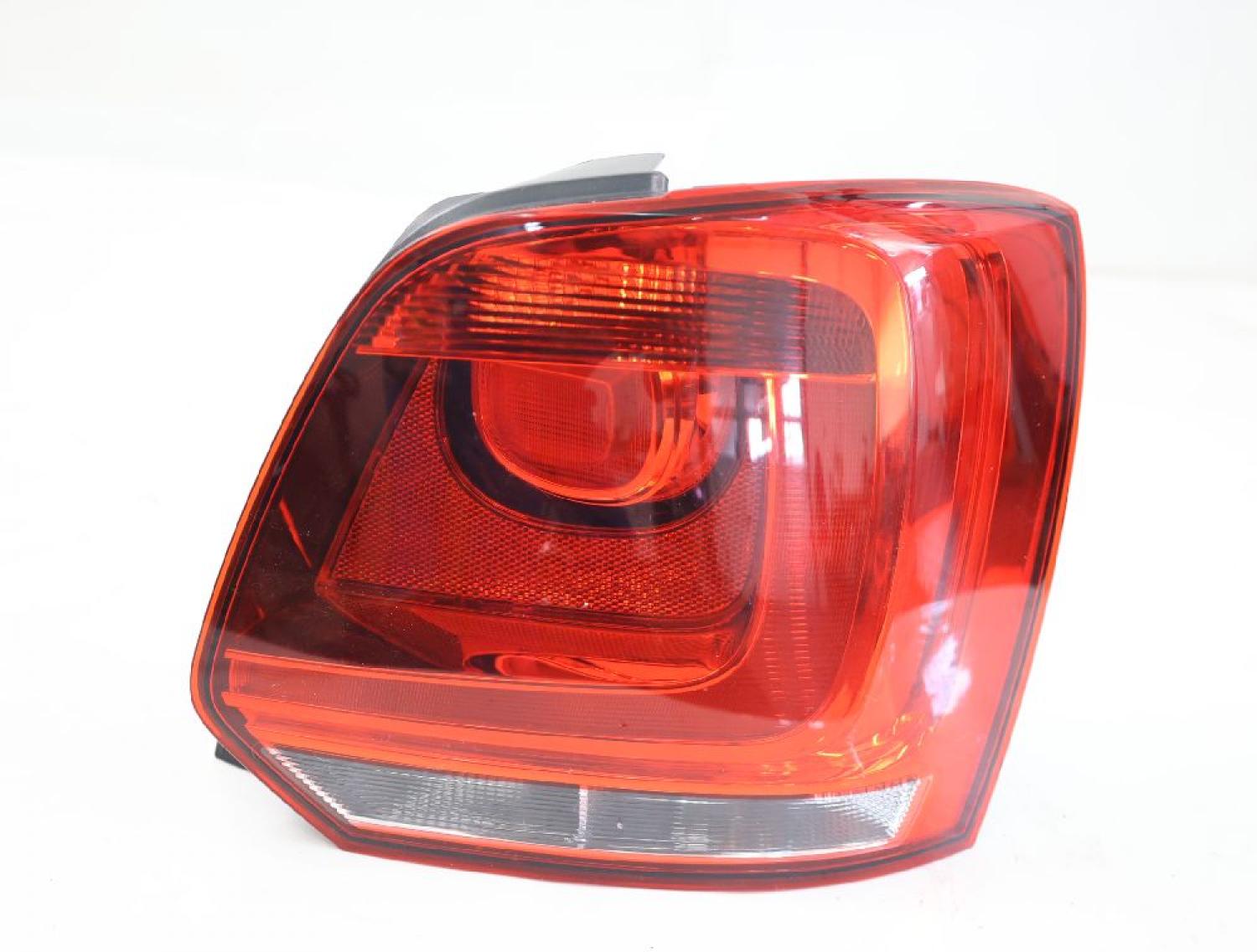 Rückleuchte rechts 6R0945096G VW POLO 5 6R