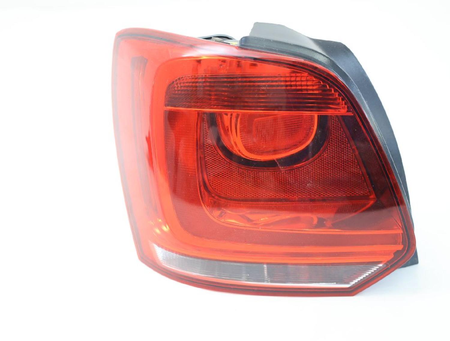 Rückleuchte links 6R0945095G VW POLO 5 6R