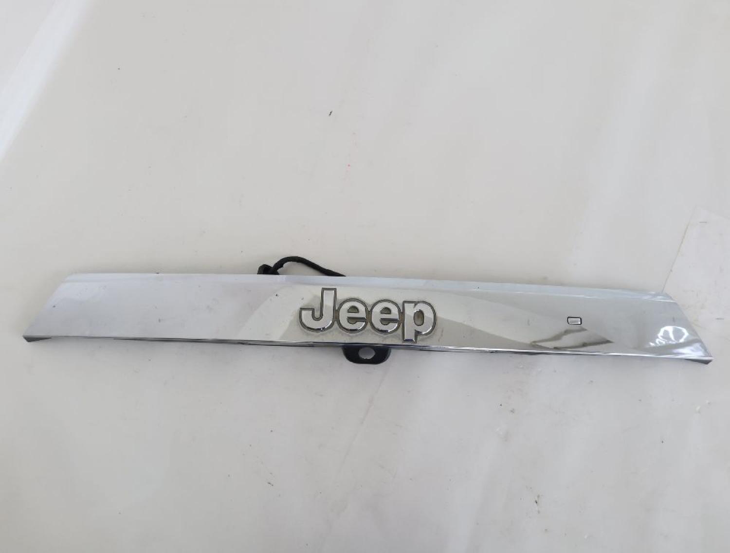 Heckklappenblende 68083083AA Jeep GRAND CHEROKEE 4 WK