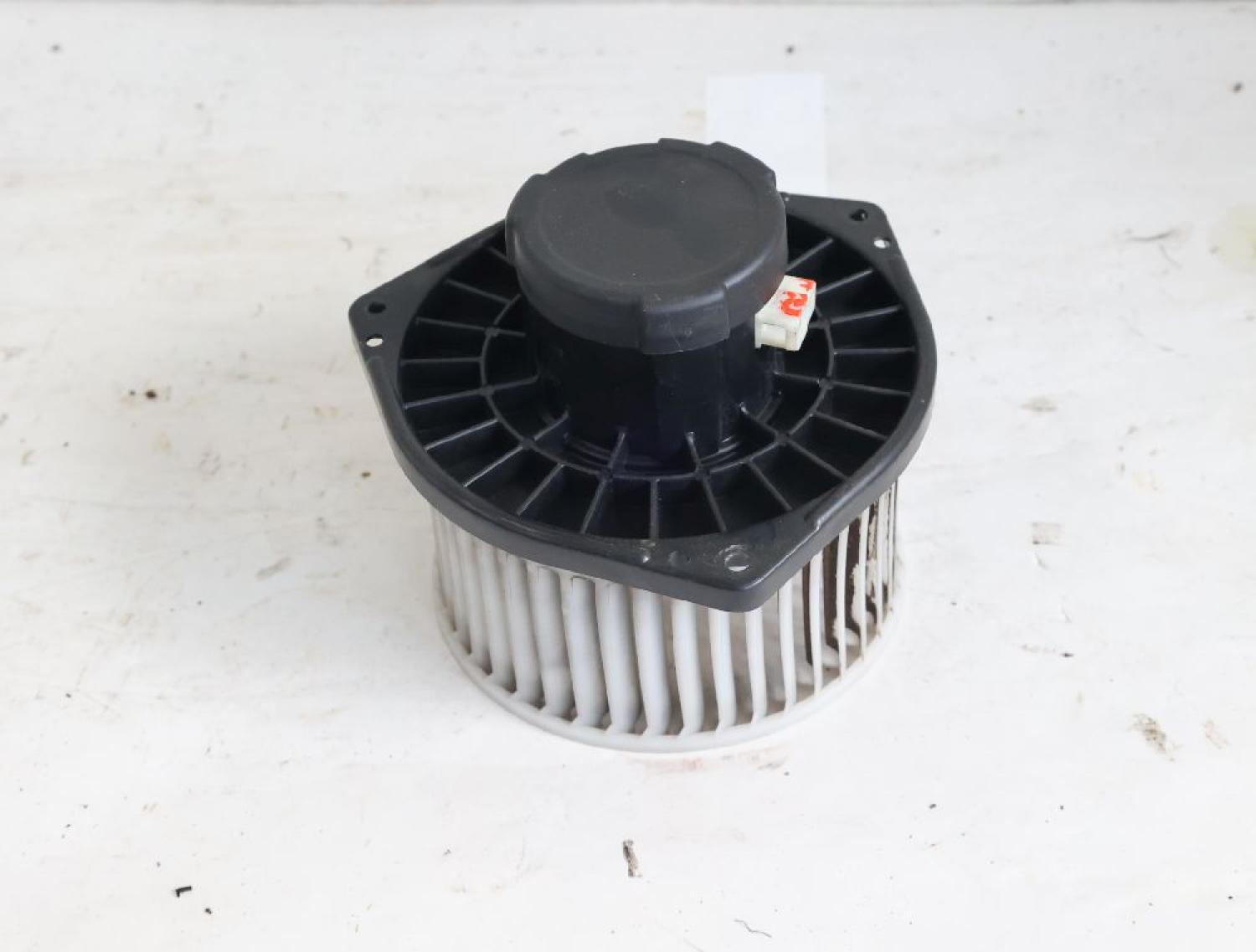 Heizgebläsemotor 34446J510 Mitsubishi L 200 4 KB4T