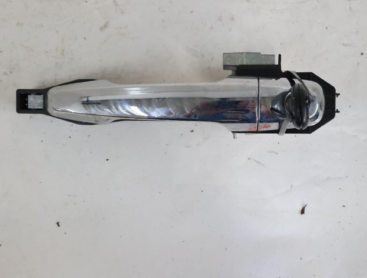 Türgriff außen vorn links 5716A032 Mitsubishi L 200 4 KB4T