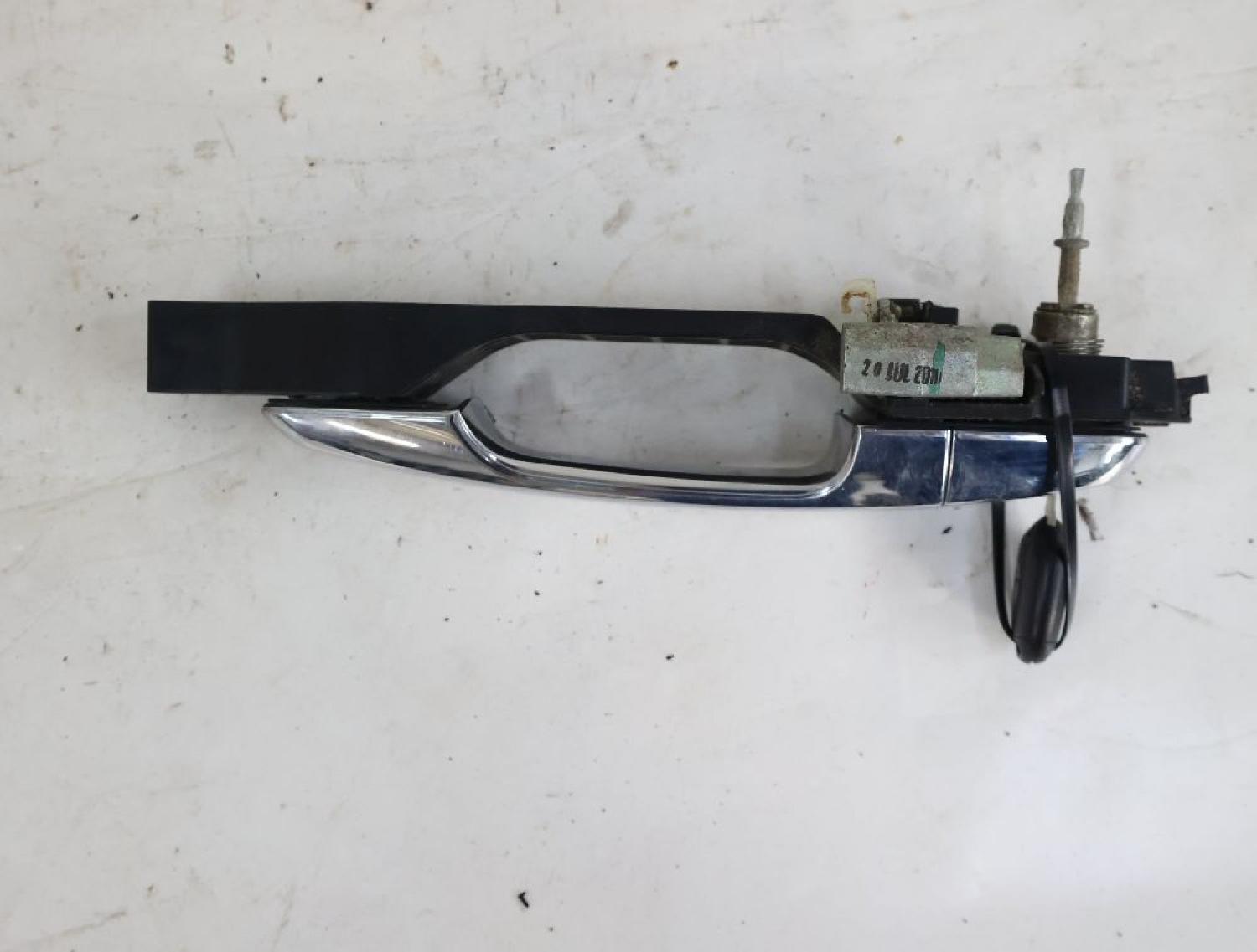 Türgriff außen vorn links 5716A032 Mitsubishi L 200 4 KB4T