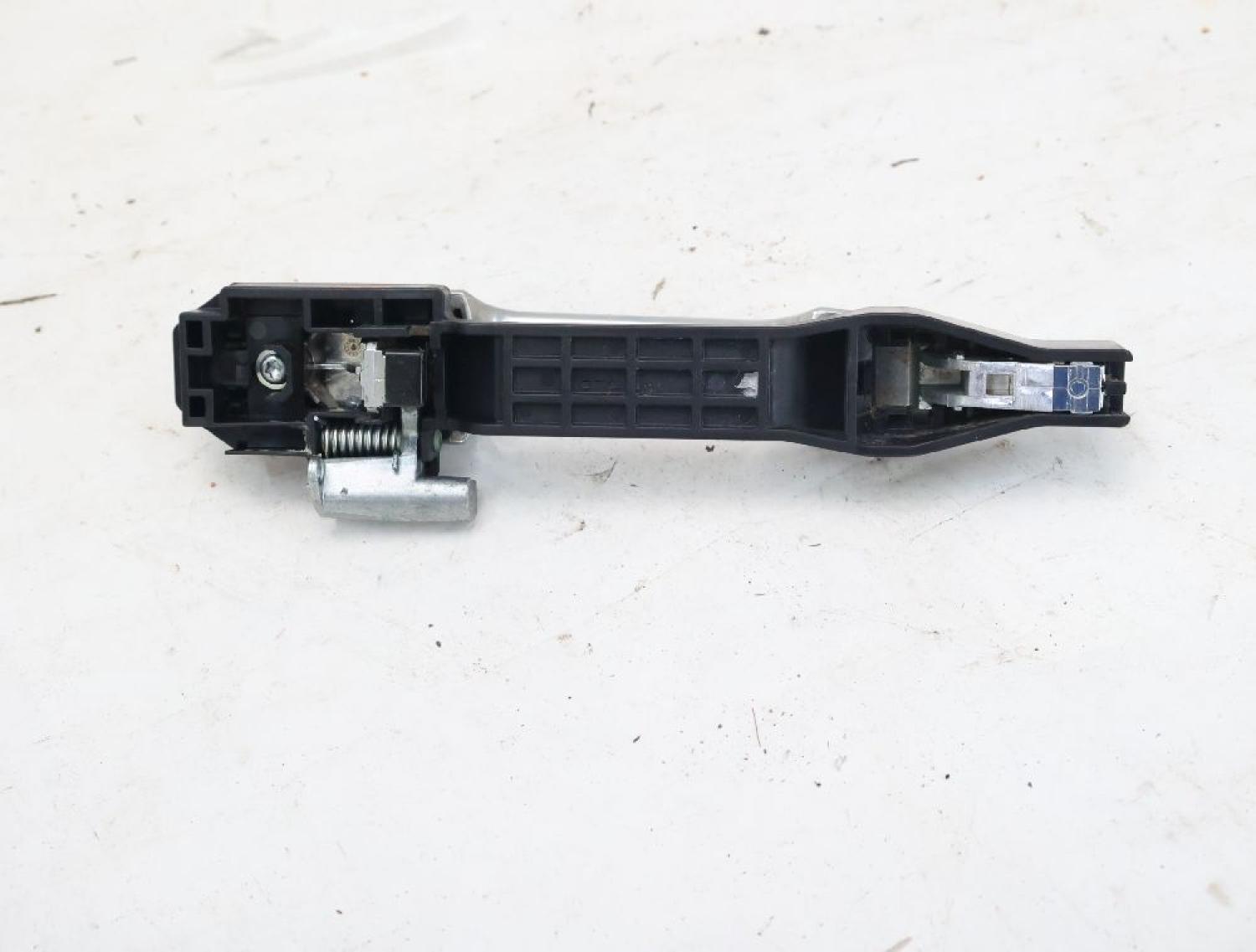 Türgriff außen hinten rechts 5716A032 Mitsubishi L 200 4 KB4T