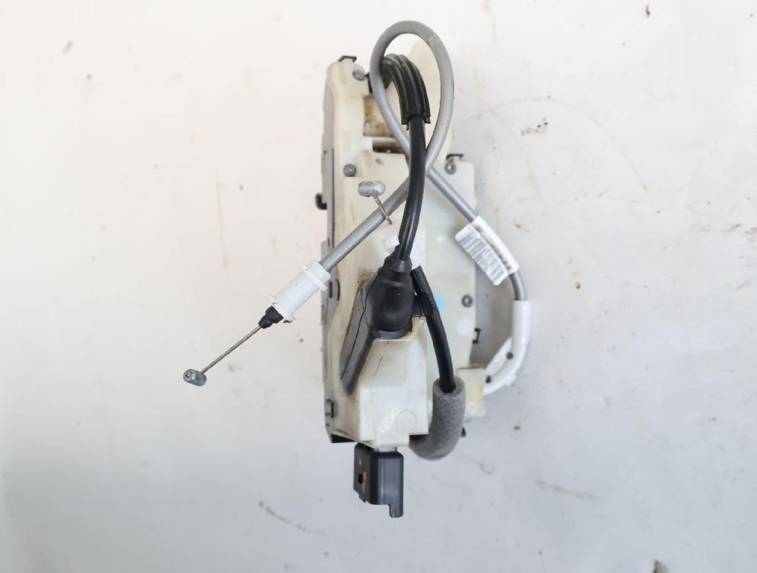 Türschloß vorn links 9135HQ Citroen C4 2 B7