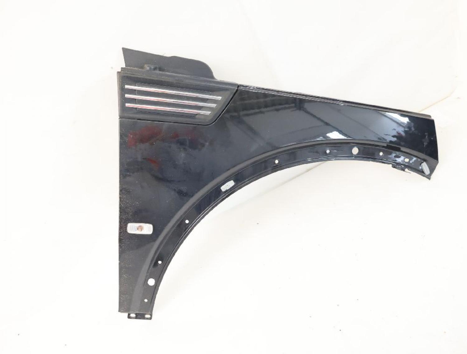 Kotflügel vorn rechts 55360844AC Dodge NITRO
