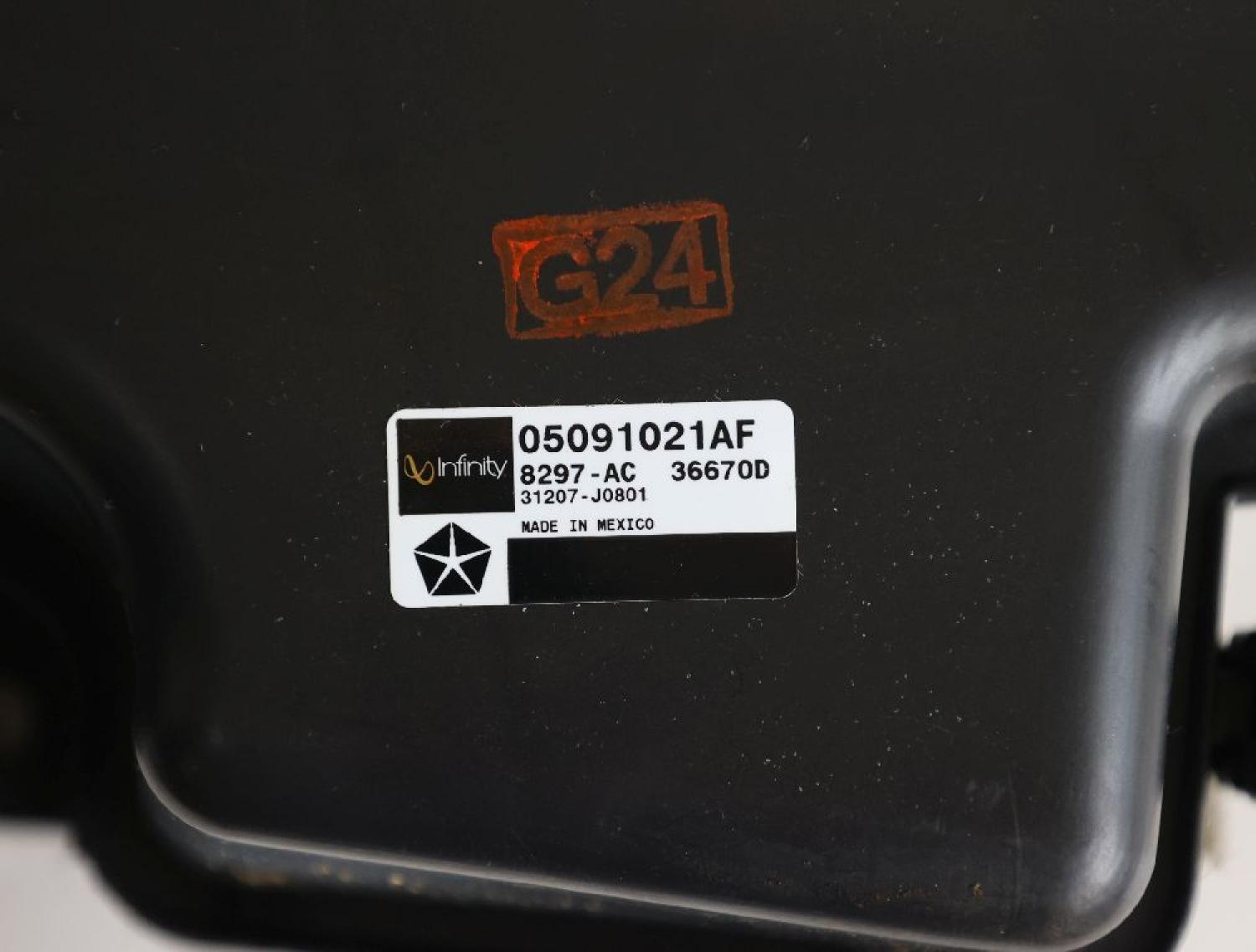 Lautsprecher 05091021AF Dodge NITRO