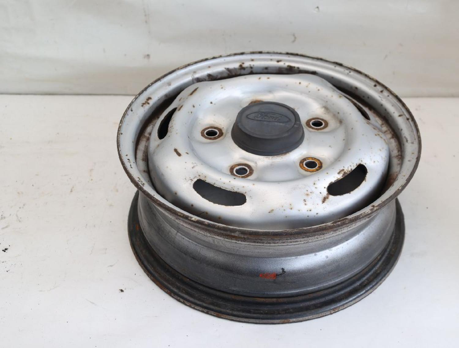 Felge Stahl vorn rechts 2150829 Ford TRANSIT KASTEN FA