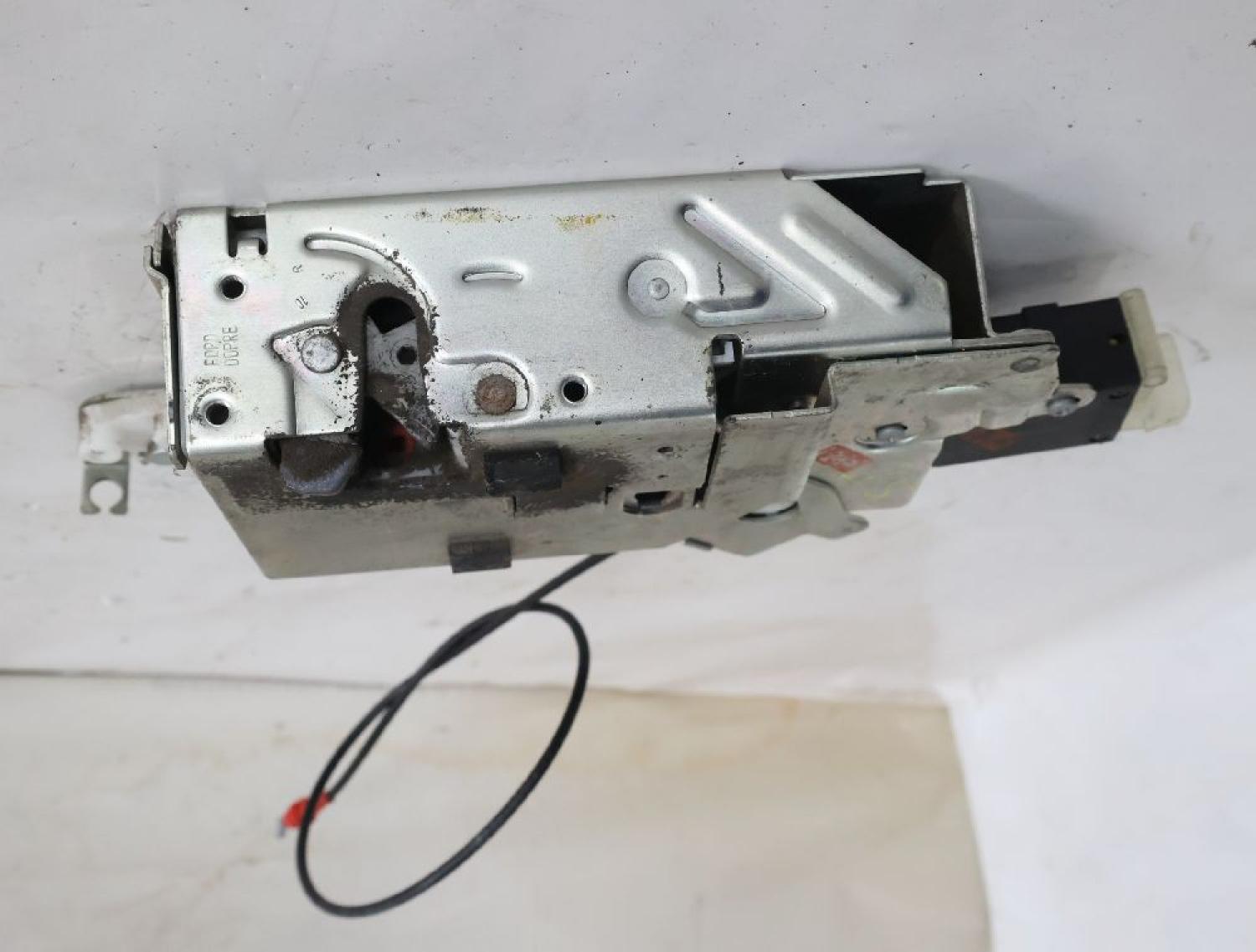 Türschloß hinten rechts YC15V264A32BK Ford TRANSIT KASTEN FA
