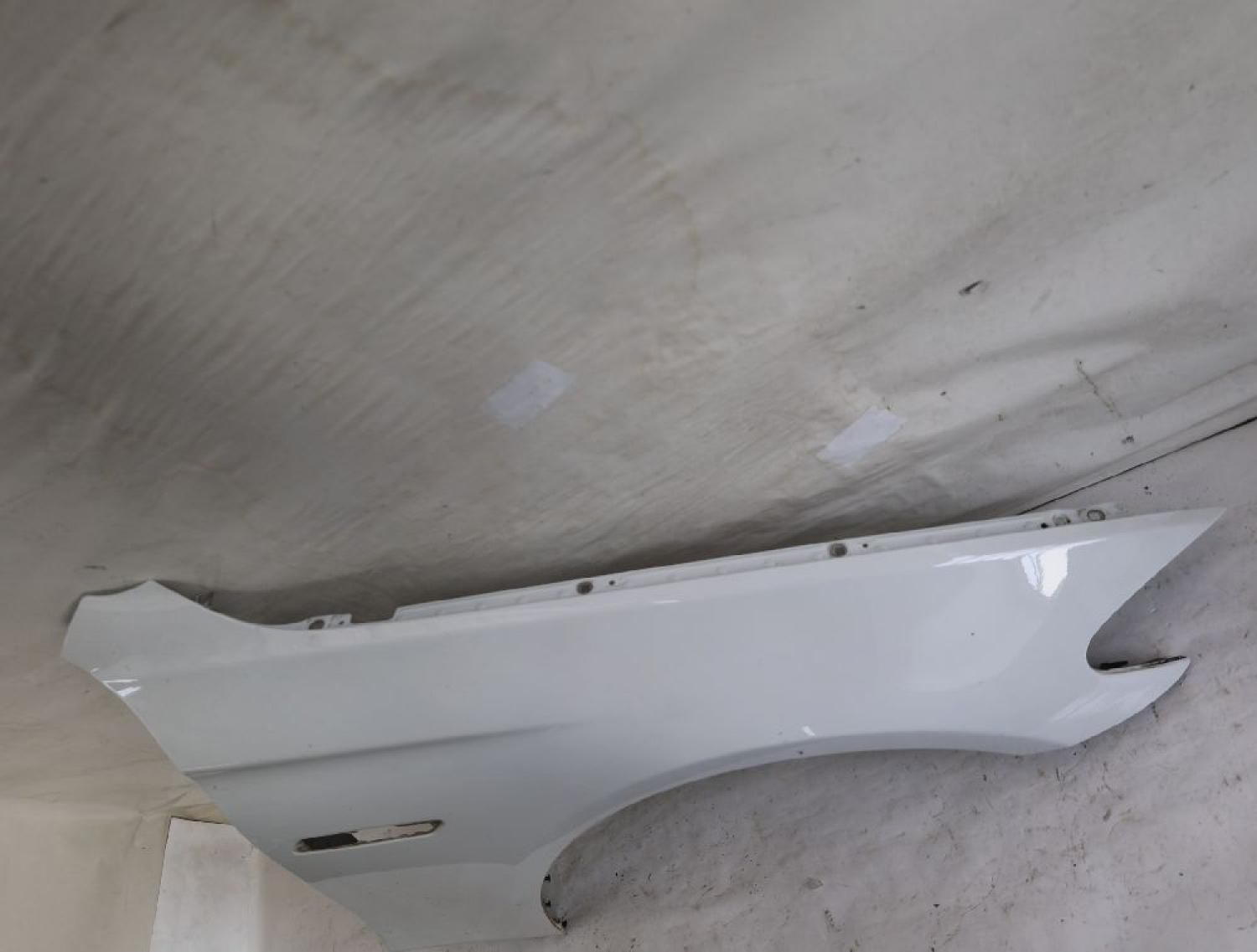 Kotflügel vorn rechts 41355A03262 BMW 5er Touring F11