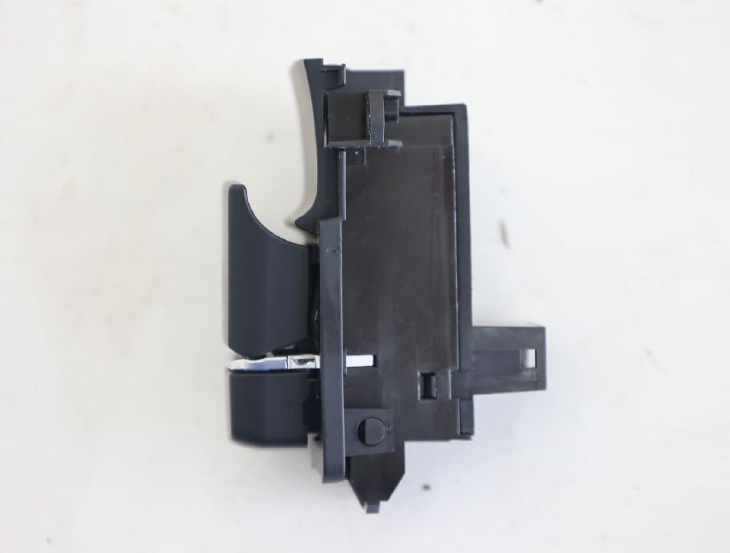 Schalter Parkbremse 9877889 BMW 5er Touring F11