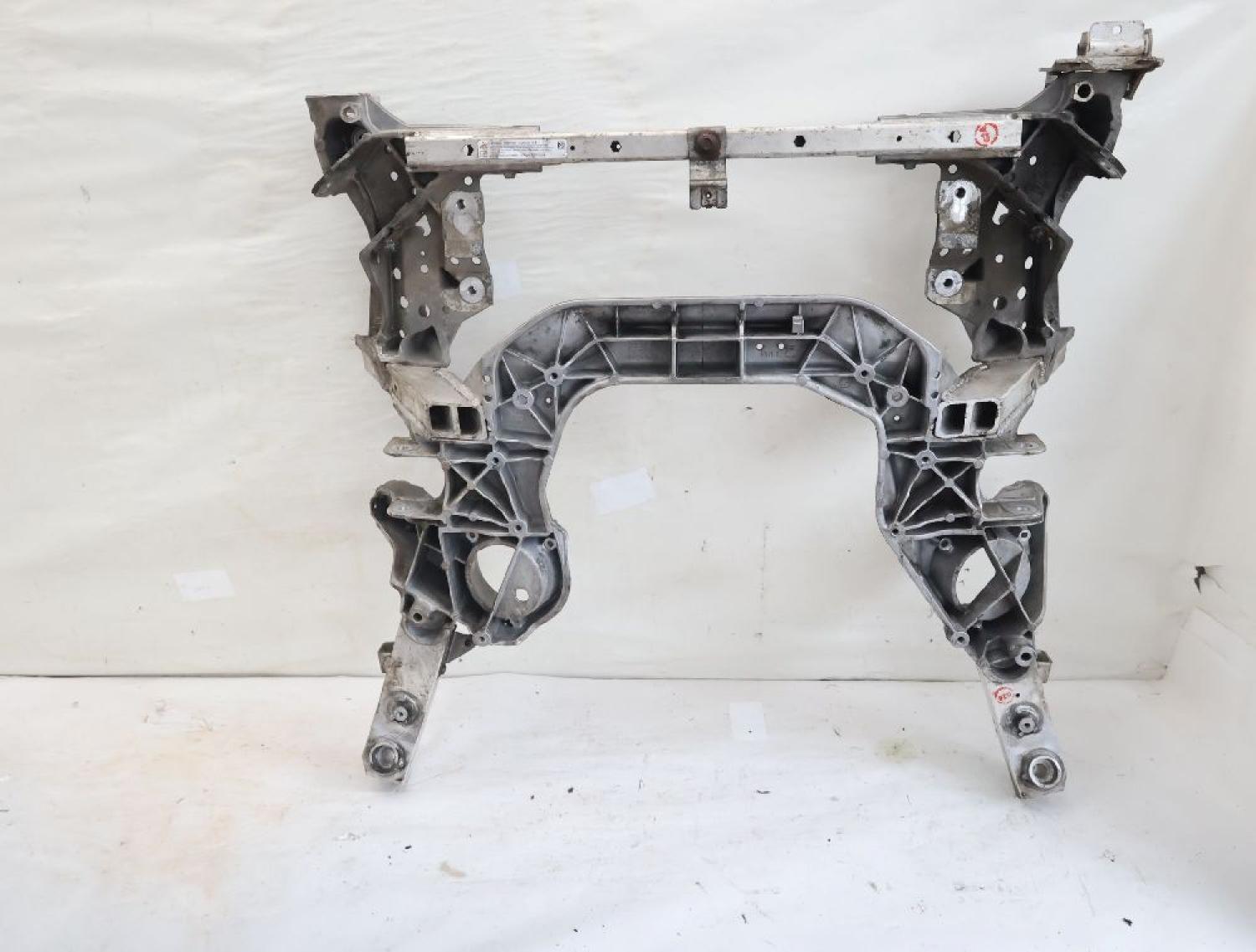 Achsträger vorn 31116799321 BMW 5er Touring F11