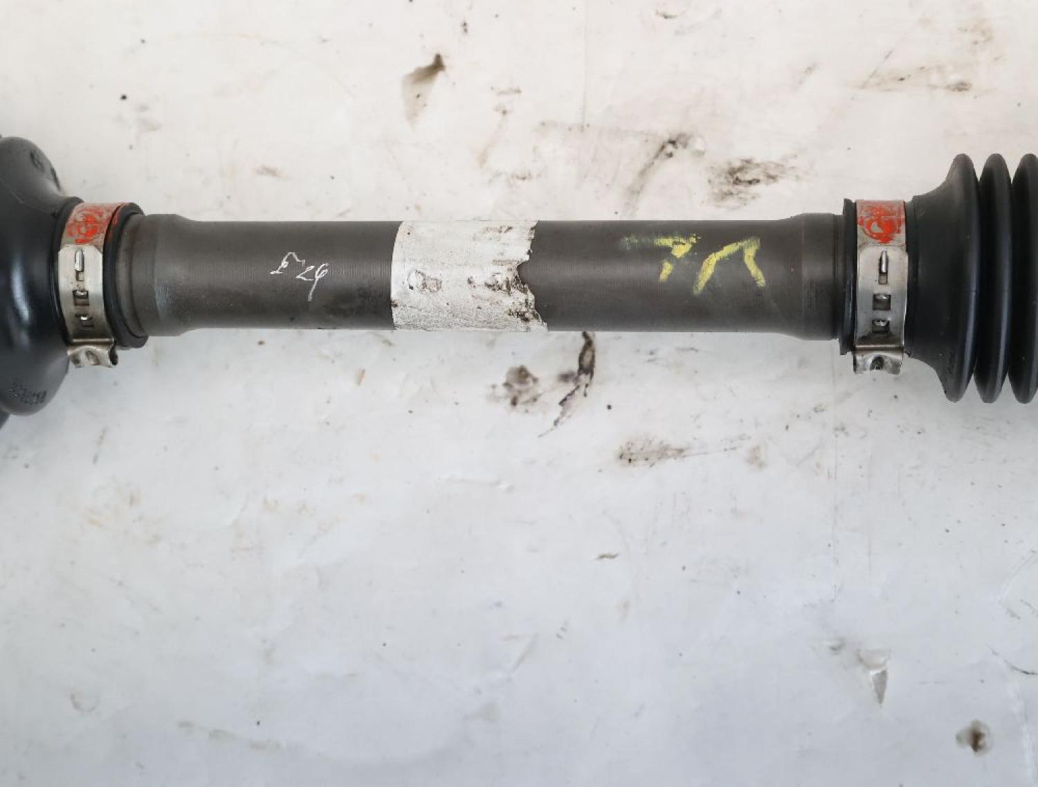 Antriebswelle vorn links 7618681 BMW 5er Touring F11