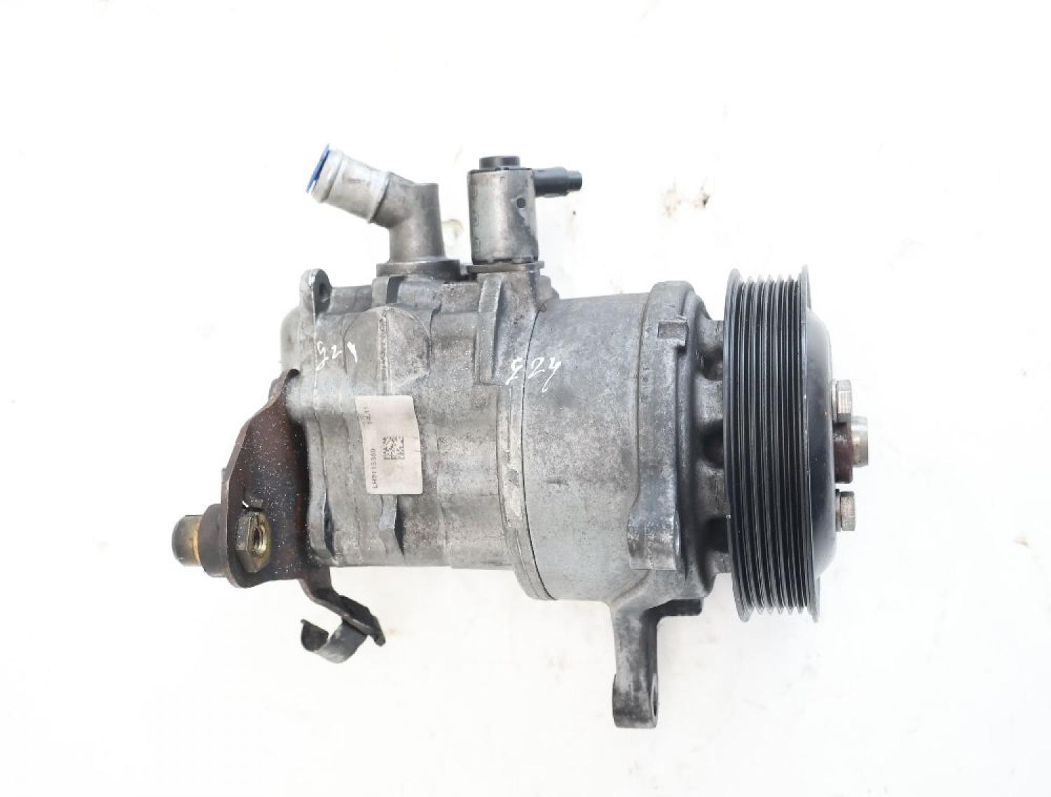 Lenkung Servopumpe 6867156 BMW 5er Touring F11