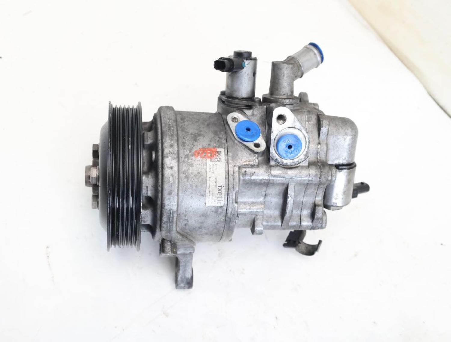 Lenkung Servopumpe 6867156 BMW 5er Touring F11