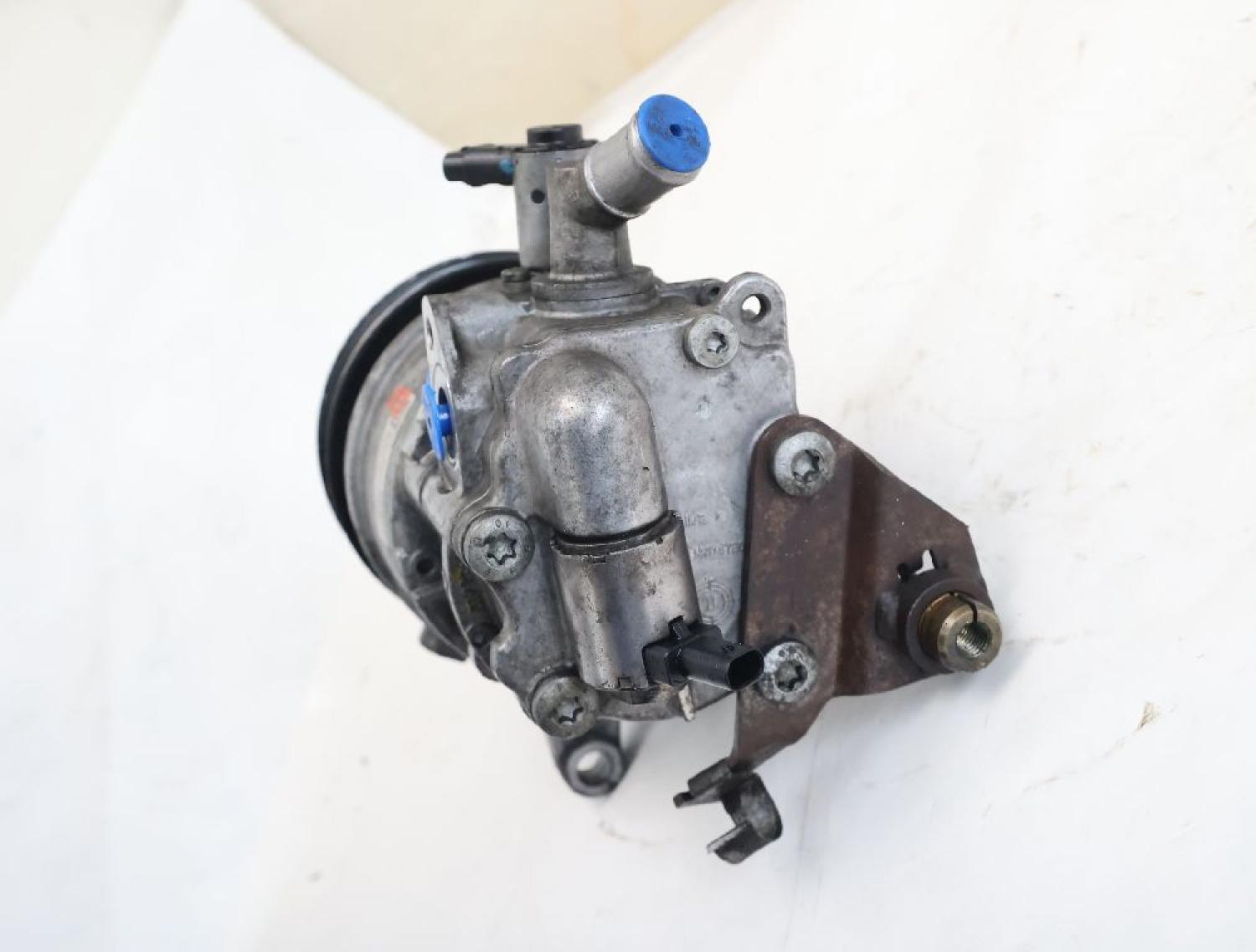 Lenkung Servopumpe 6867156 BMW 5er Touring F11