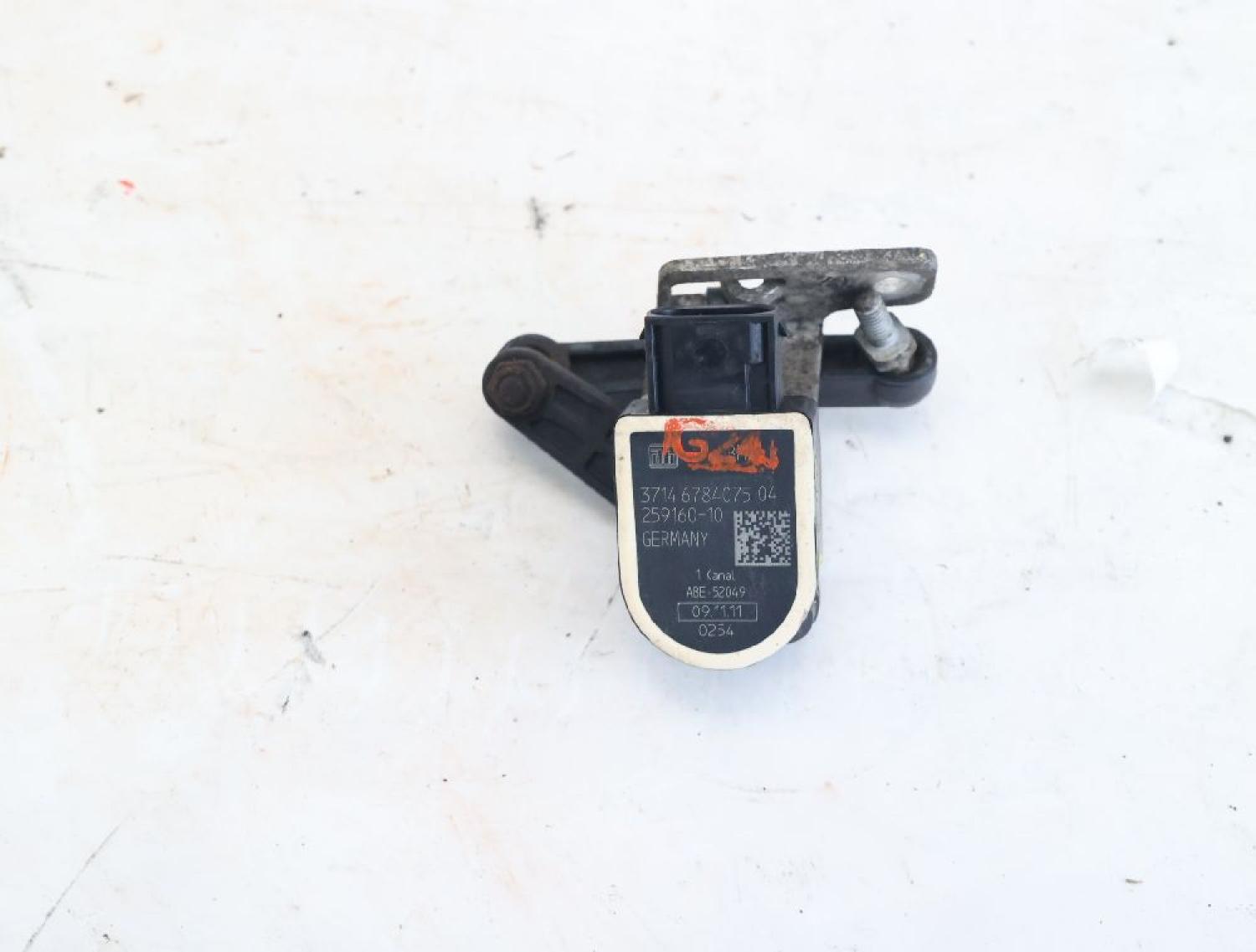 Sensor Niveauregulierung 37146784075 BMW 5er Touring F11