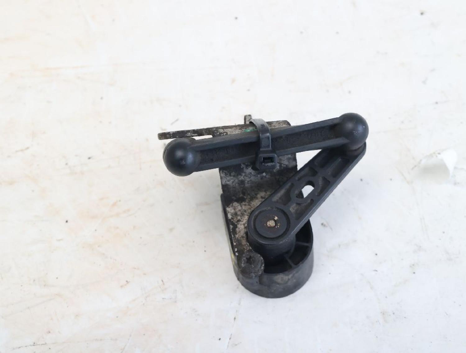 Sensor Niveauregulierung 37146784075 BMW 5er Touring F11