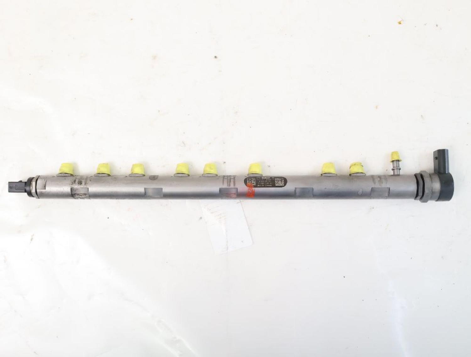 Diesel Verteilerrohr 780012402 BMW 5er Touring F11