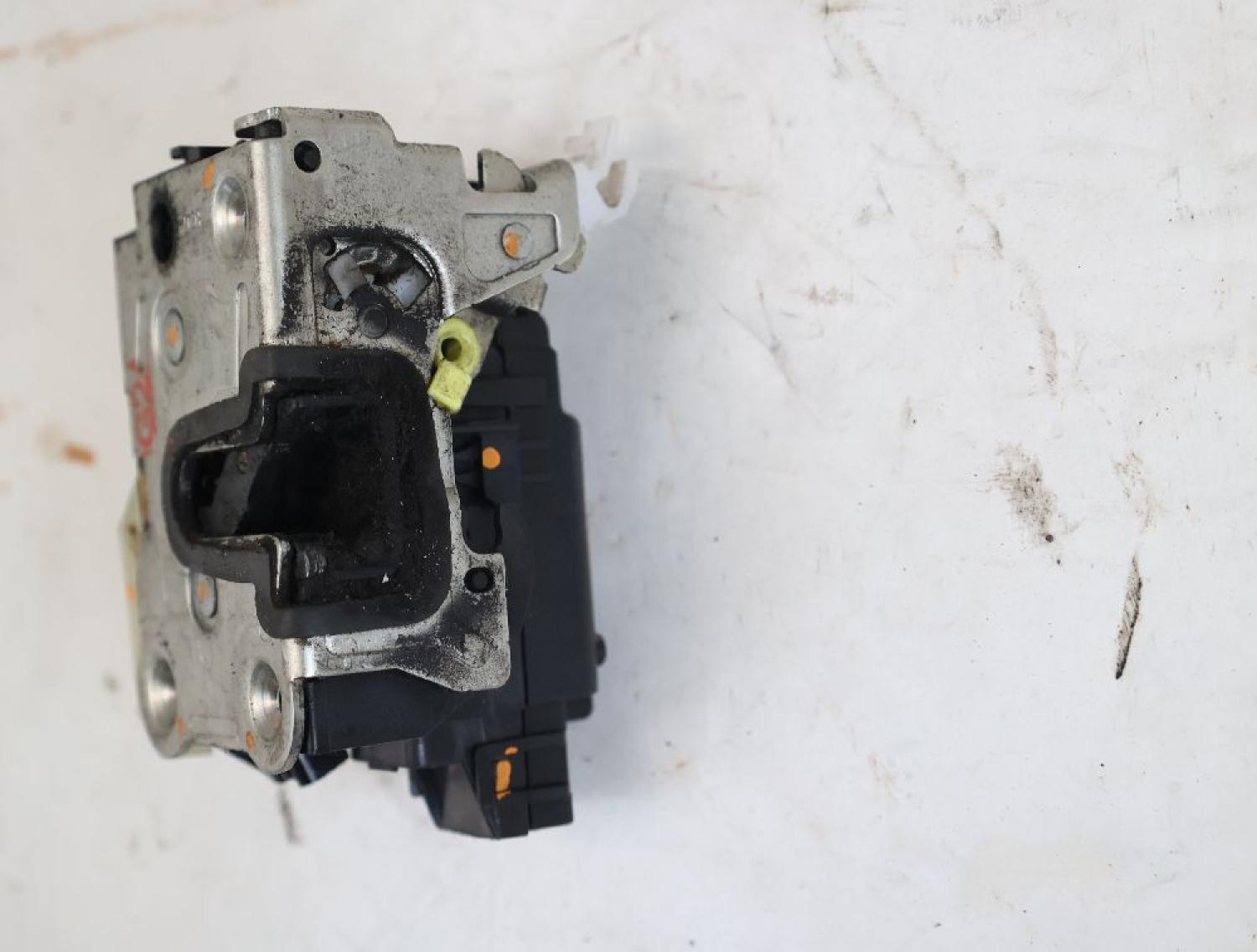 Türschloß vorn links 805030711R DACIA DOKKER KE