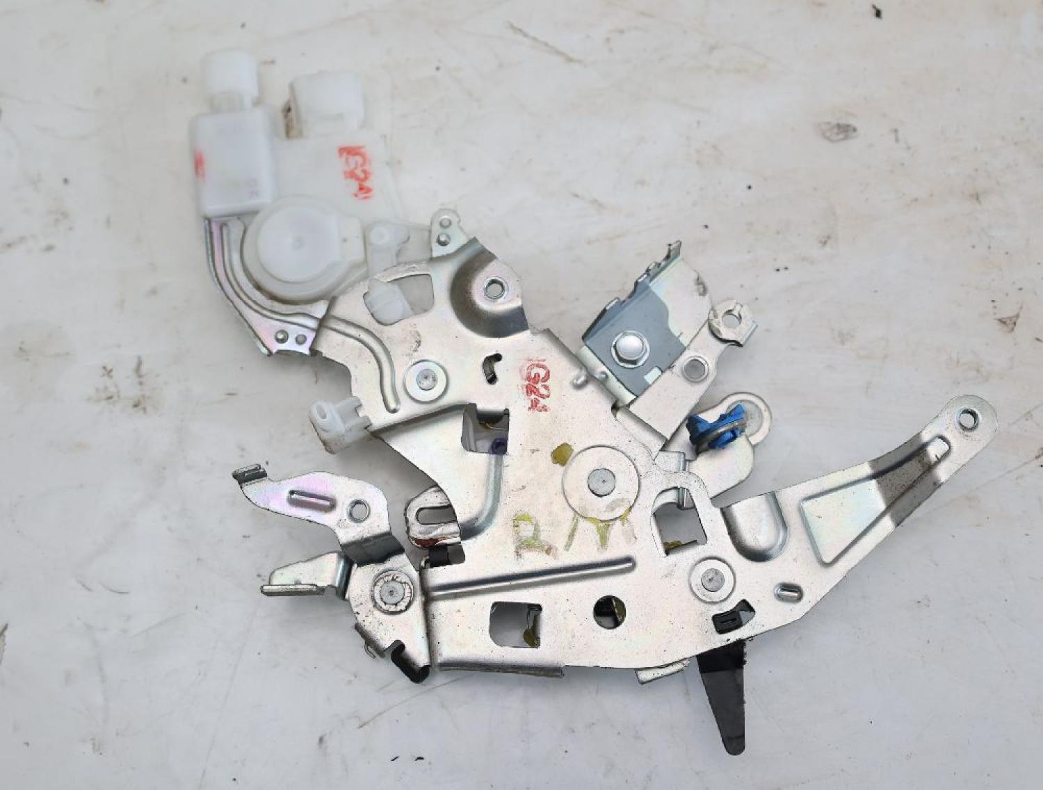 Türschloß hinten rechts 825087319R DACIA DOKKER KE