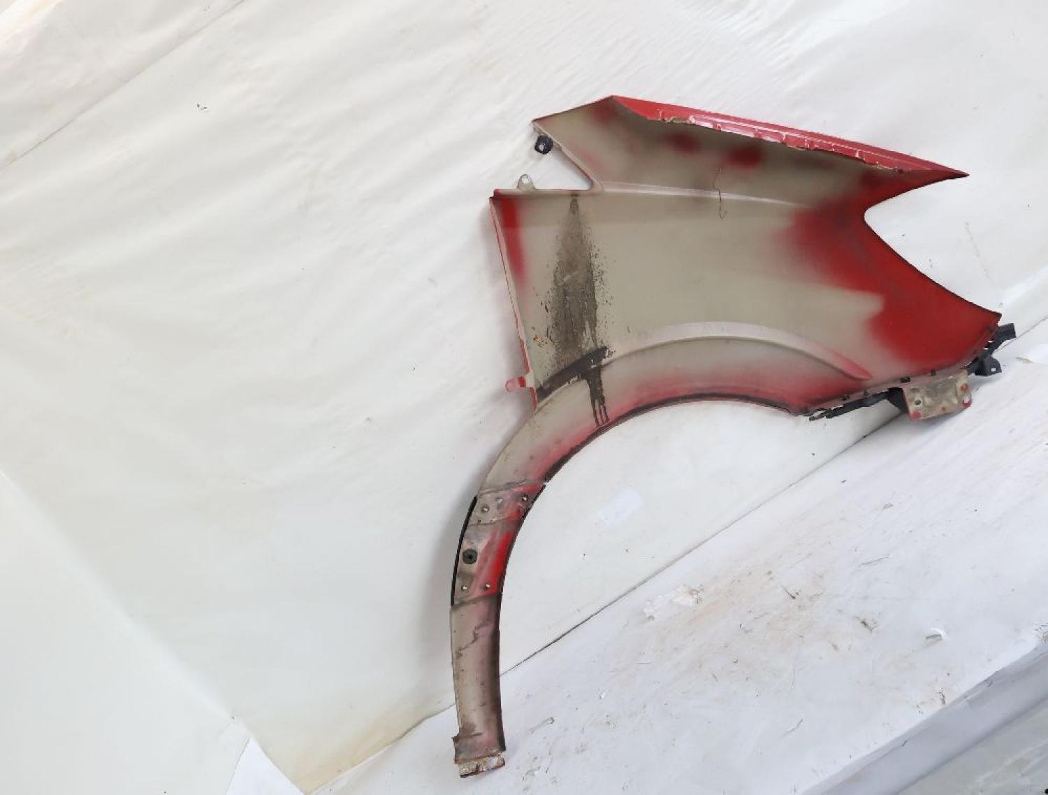 Kotflügel vorn links 9068810101 Mercedes SPRINTER 906