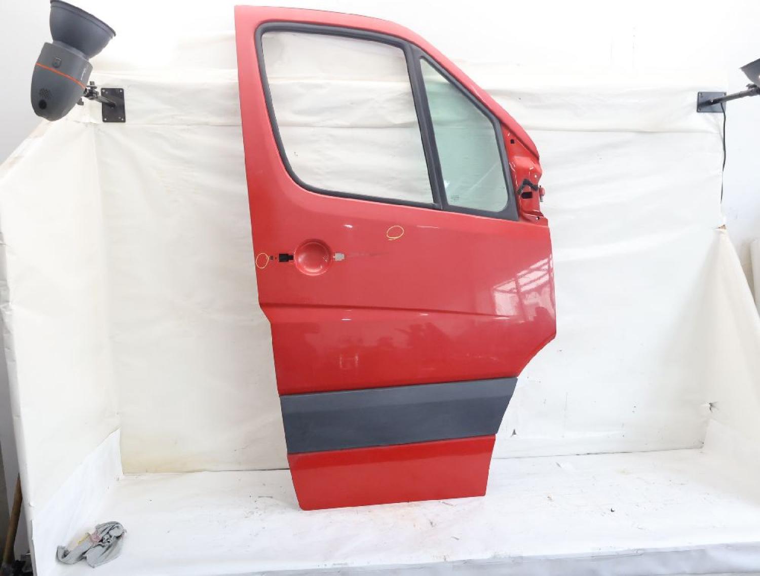 Tür vorn rechts 9067200105 Mercedes SPRINTER 906