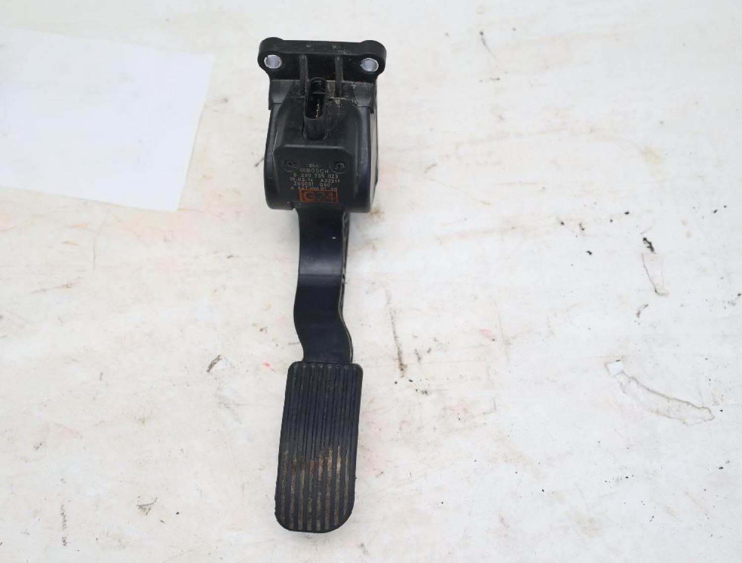 Gaspedal 4473000100 Mercedes SPRINTER 906