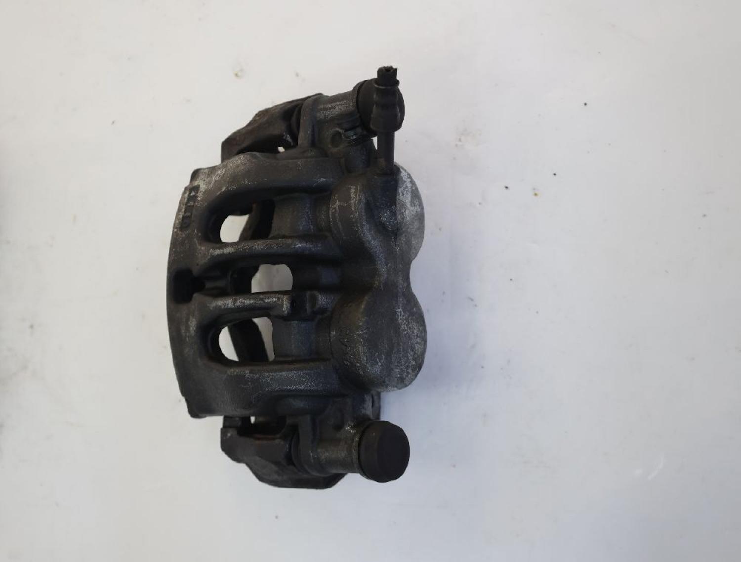 Bremssattel vorn links 0044205583 Mercedes SPRINTER 906