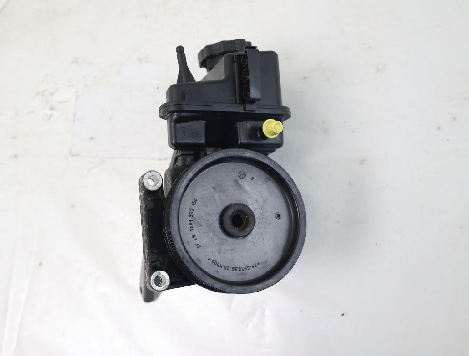 Lenkung Servopumpe 0064667801 Mercedes SPRINTER 906